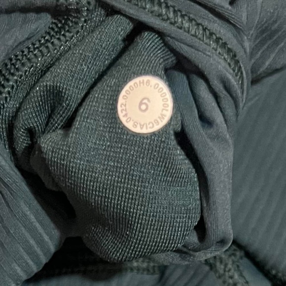 Lululemon Align Ribbed High-Rise Crop 23" Green Jasper, size 6 - Picture 11 of 13